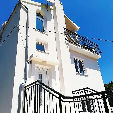 Lydia Hébergement de vacances *