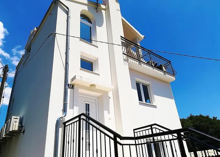 Lydia Hébergement de vacances *